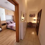 Cosy Seaside Family Iris In Διαμέρισμα